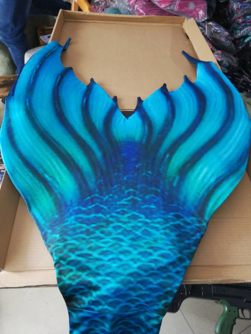 mermaid tail (1)