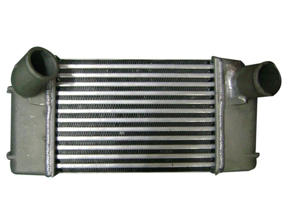 Автомобильный интеркулер FTP8030 LR л дизельный кулер с зарядкой от отверстия для