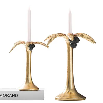 

European Romantic Candlestick Simple Candlelight Dinner Wedding Gold Metal Creative Home Candle Holders Table Decoration WZF076