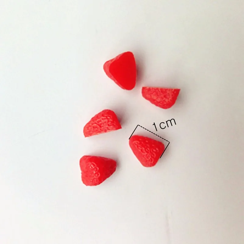 

Tanduzi 1000PCS Wholesale 1/2 Mini PVC Simulation Strawberry Slice Plastic Japanese Deco Parts Decoden Cute Fake Strawberry