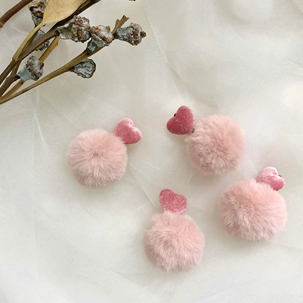

Bing Tu Faux Fur Ball Stud Earrings For Women Fashion Jewelry Winter Clothing Accessories Pink Heart Earring kolczyki
