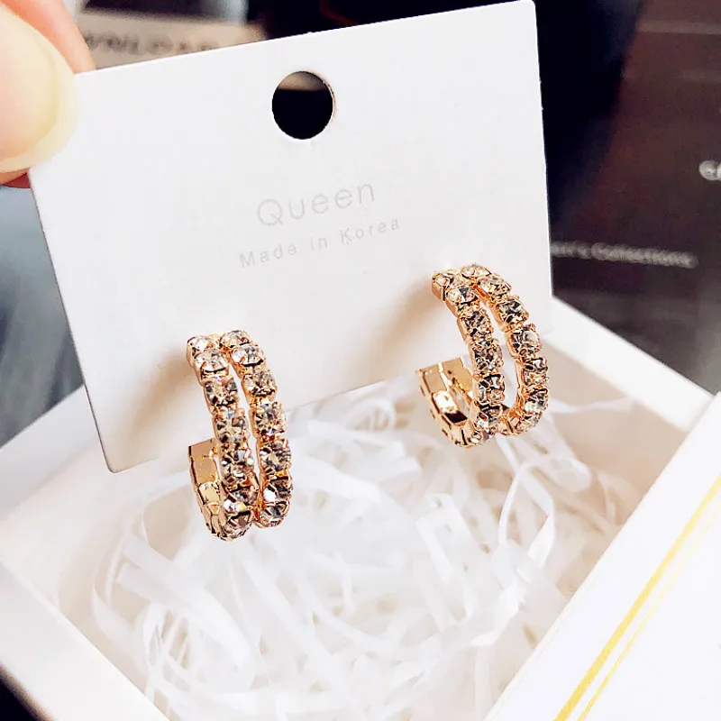 

Classic Round Crystal Women Stud Earrings Personality Simple Earrings Fashion Jewelry Womens Accessories