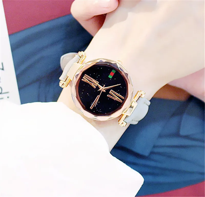 

Luxury Women Watches Ladies Magnetic Starry Sky Clock Fashion Diamond Female Quartz Wristwatches relogio feminino