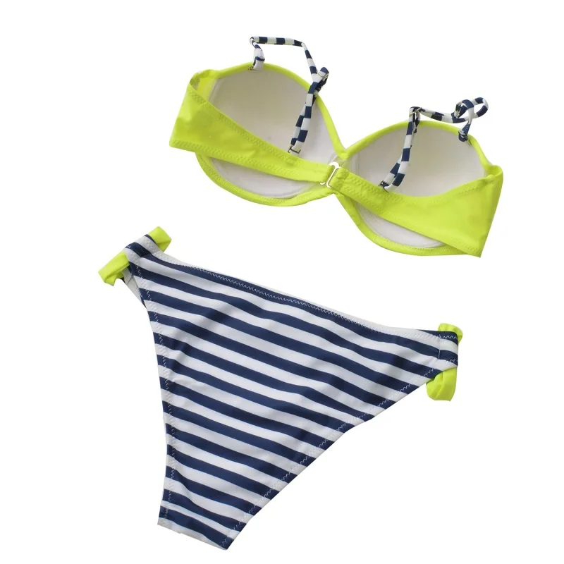 bikinis women (2)