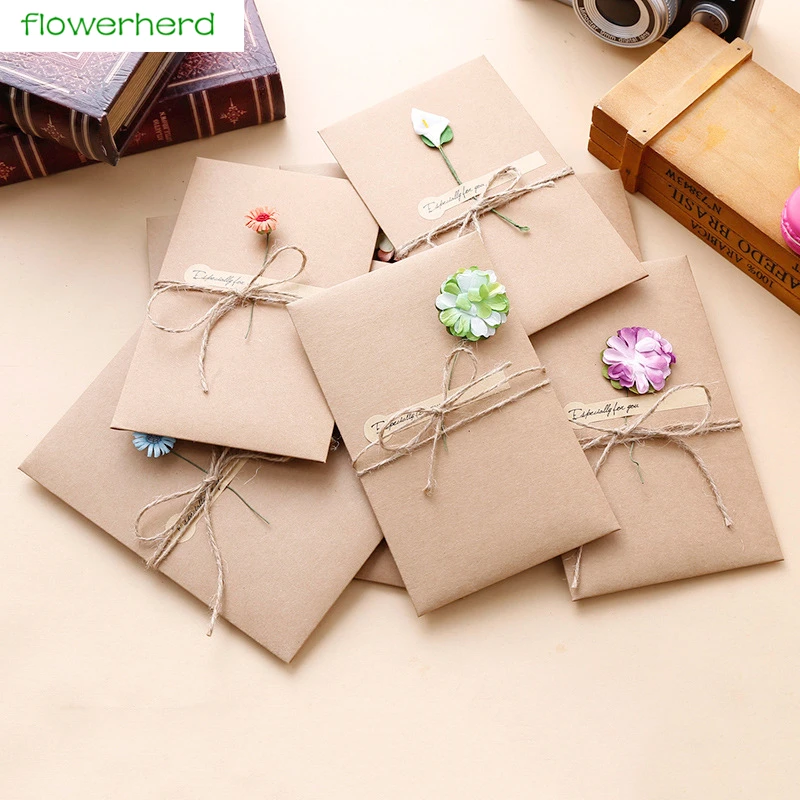 

10pcs Kraft Paper Greeting Card Kraft Envelope with Handmade Flowers Valentine's Day Invitation Card Weeding Cards