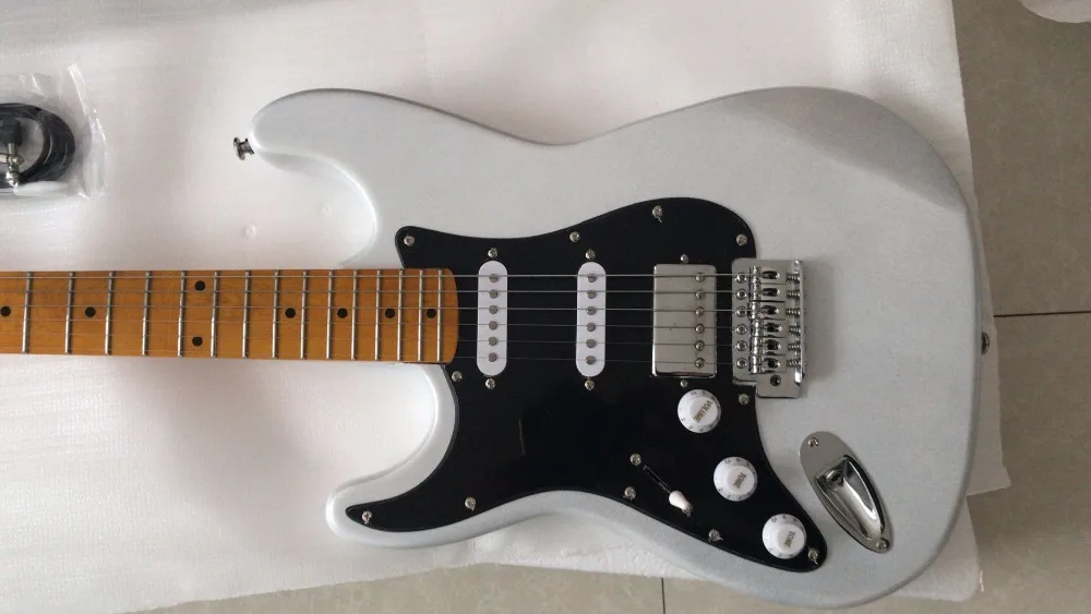 Wholesale New Arrival Left Handed 6 String STR Electric Guitar In Silver 180305