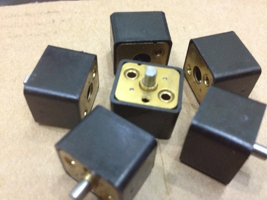 

Spot supply 14GA gear reducer