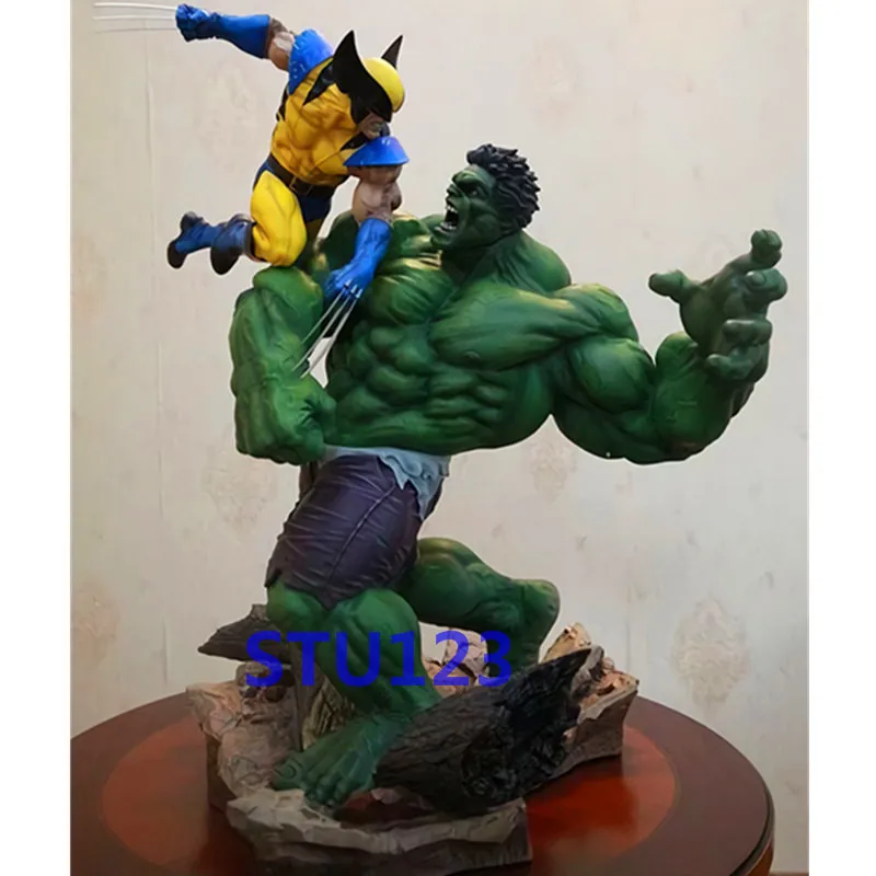 

14.17''The Avengers Hulk vs Wolverine Oversized size scene version PVC Action Figure Collectible Model Toy Boxed 36cm N854