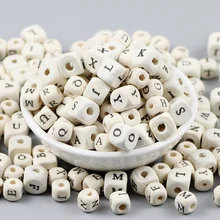 JHNBY 100 шт eco-friendly смешанные A~ Z письмо квадратные, деревянные песочные часы 8/10 мм Алфавит свободные бусины для изготовления ювелирных изделий Цепочки и ожерелья& Браслеты рукоделие своими руками