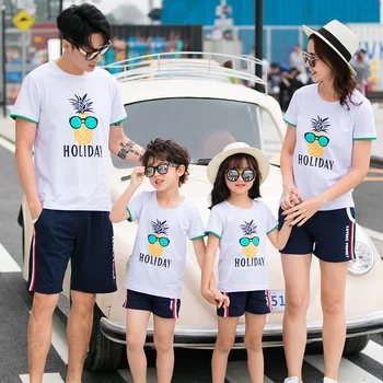 

Family Matching Clothes Pineaple Print T shirts Mommy and Me Clothes Mother Daughter Dad Son Tee shirts Outfits Mom Baby Dress