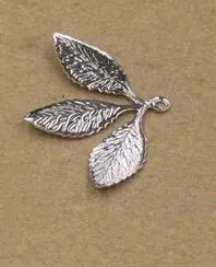 20 шт три листа цветок Мотив талисманы винтажный браслет ожерелье подвеска талисманы латунный материал DIY ювелирных изделий - Окраска металла: Rhodium