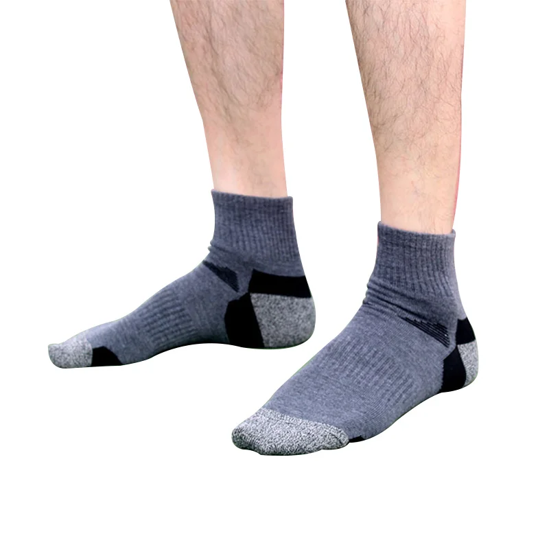 7Stitching Color Men's Socks Middle Tube Breathable Sport Socks for BasketballClimbing Hiking Anti-Bacterial Deodorant Male Socks