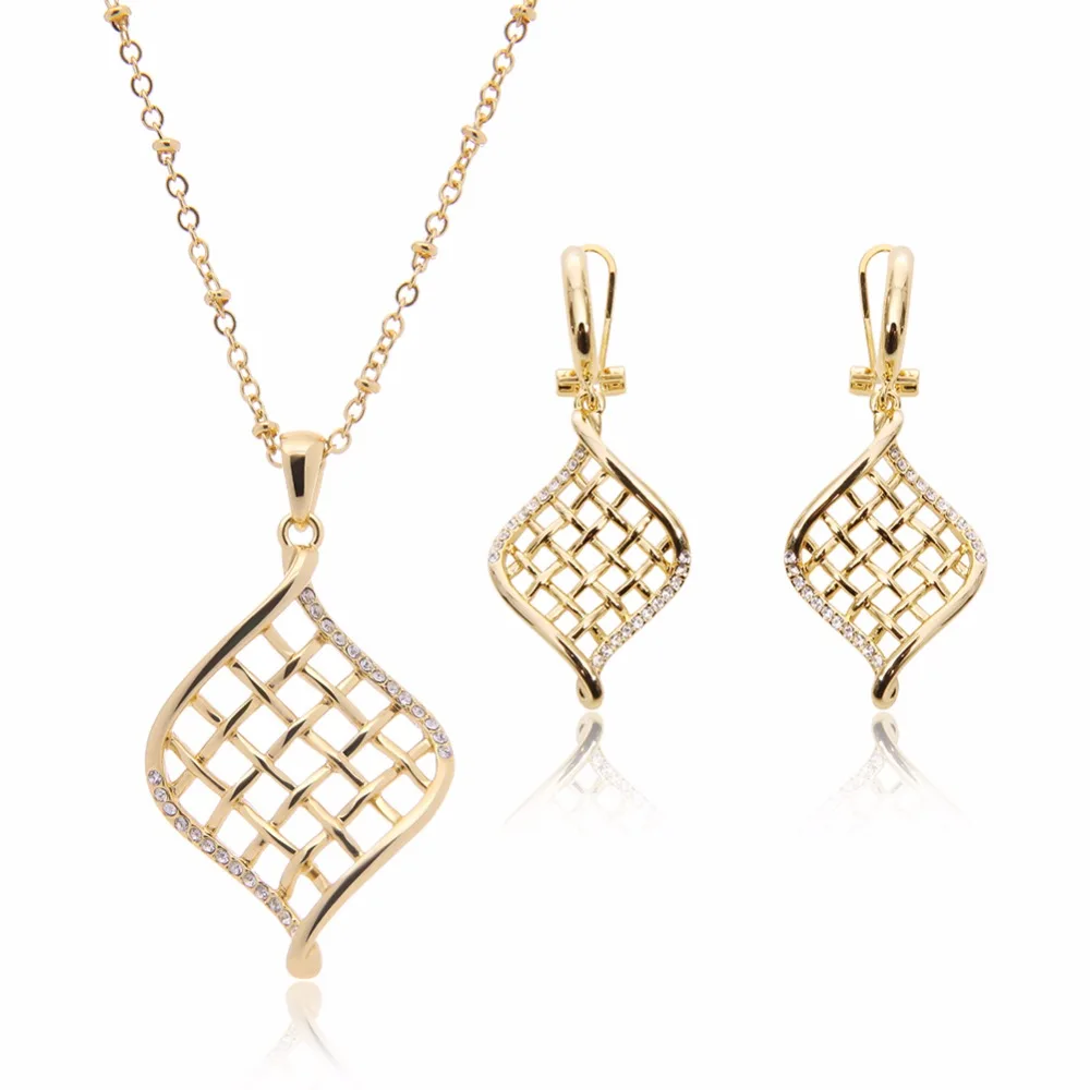 Golden necklace with diamond 2017 Golden necklace with diamond 2017