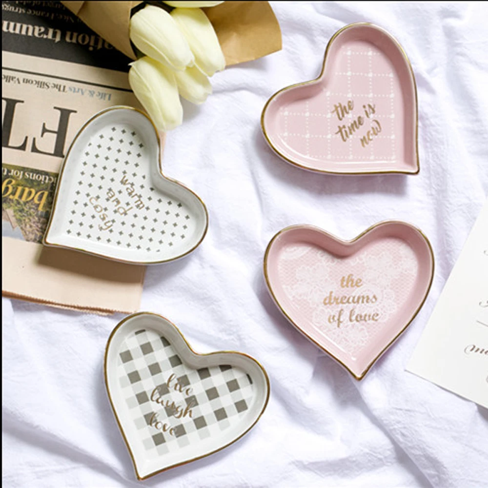 

Super Cute Heart Shape Ceramic Dish,Jewelry Trays Sweet Pink Decorative Love Bowl for Wedding Shower Bridal Party Girls Women