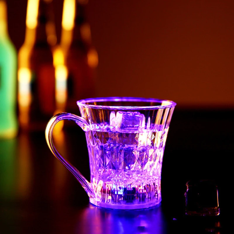 YANXIN мульти Цвет светодиодный чашки мигание изменения Цвет стакана воды индукции сверкающий светящийся свет вина Кофе бар вечерние оригинальная бутылка