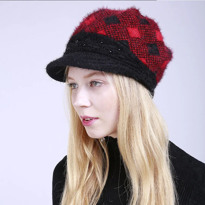 

New Women Hat Autumn And Winter Knitted Wool Keep Warm Hats Mixed Color Pearls Caps Plus Velvet Hats For Ladies SN132