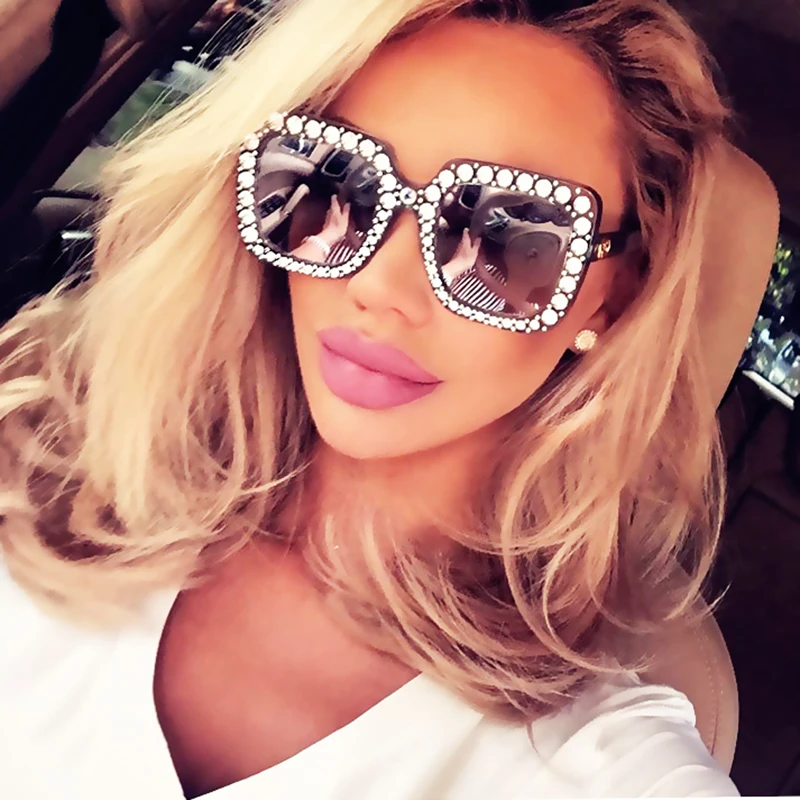 

Ladies Diamond Crystal Pink Sunglasses For Women Big Frame Sqaure Glasses Italy Brand Designer Eyewear Shades