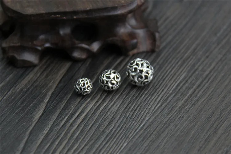 silver-beads001c