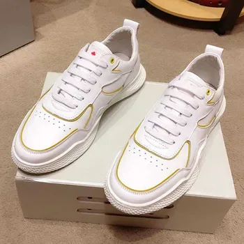 

2019 The New Listing Sport Shoes For Men Super Light Casual Fashion Genuin e Leather Men's Sneakers Breathable