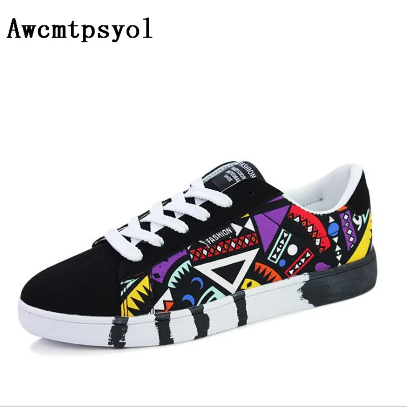 

2018 Summer Spring Men Casual Shoes Breathable Canvas Slip-up Male Fashion Footwear Walking Male graffiti Sneakers