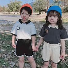 Лето, комплекты одежды для мальчиков и девочек с мультяшным принтом, Детская футболка с короткими рукавами+ шорты, костюмы из 2 предметов