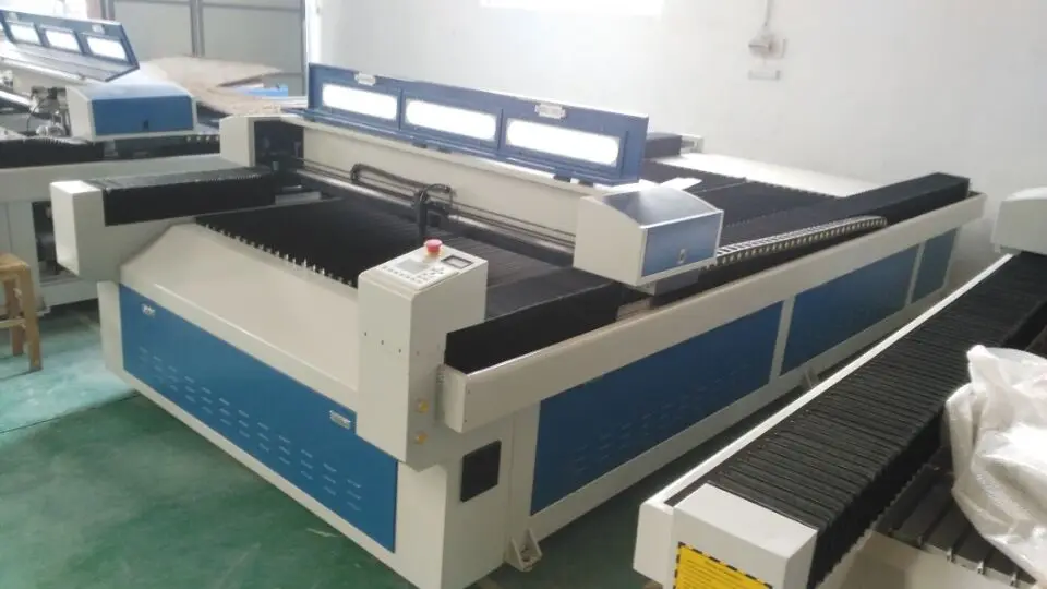 Jinan горячий стиль! 2030 cnc лазерный гравировальный станок для неметаллических