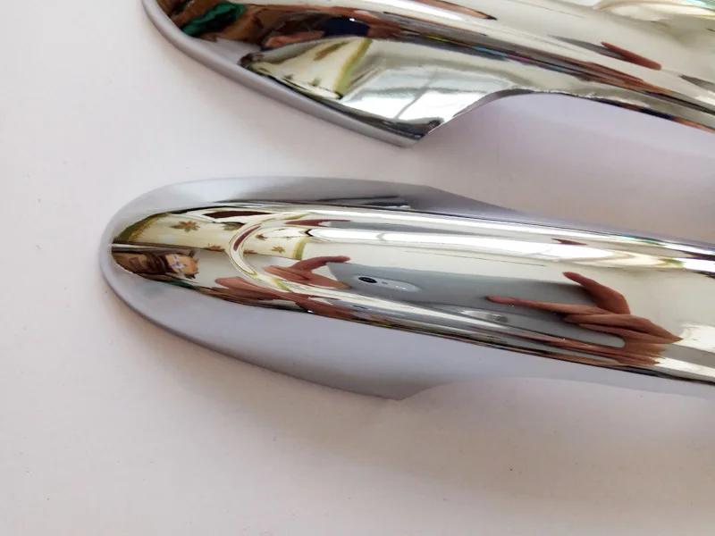 For toyota rav4 2014+ hilux revo innova fortuner 2016 +  ABS CHROME DOOR HANDLE COVER Auto ACCESSORIES Free shipping (1)
