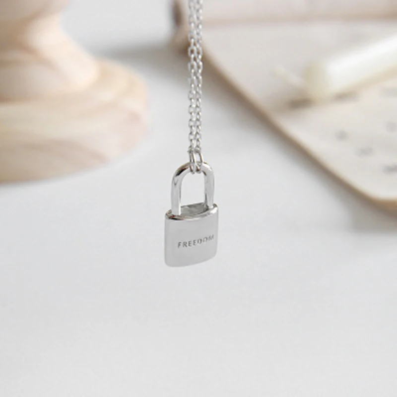 Qevila Fine Jewelry Sexy Necklace for Women Lover 925 Sterling Silver Heart PadLock Pendant Necklace lovely Charm Choker Colares (4)