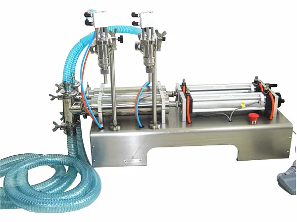 Pneumatic Double Nozzle Liquid Filling Machine 50-500ml for oil,juice,water,perfume,soft drink,milk,beverage