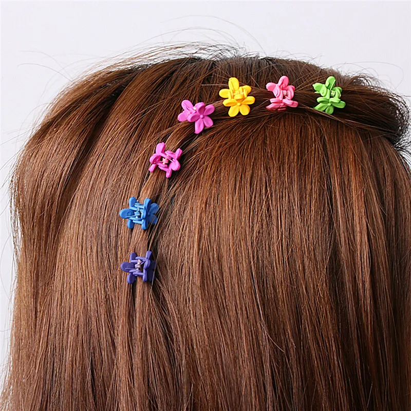30PCS Random Color Cute Children Girls Hairpins Small Flowers Gripper 4 Claws Plastic Hair Clip Clamp Barrettes Hair Accessories