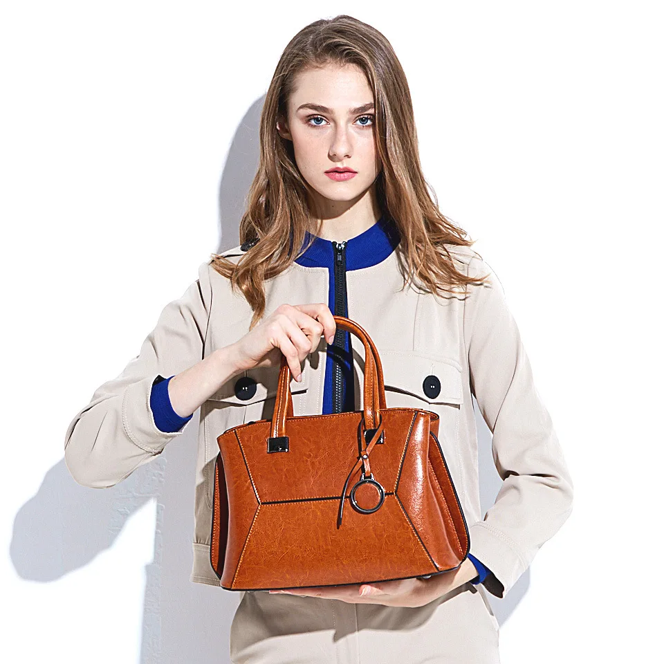 

2018 new women's bag wholesale handbag leather slung shoulder bag oil wax bag luxury handbags designer genuine leather bag