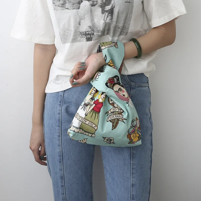 

SWDF Fashion Simple Knot Wrist Bag Mobile Phone Key Small Bag Grid Wave Flower Handmade Square Bag Handbags and Purse for Women