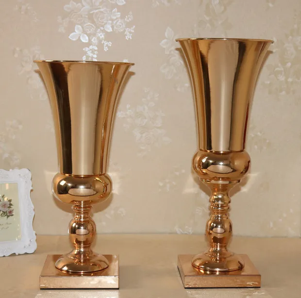 wholesale beautiful tall metal flower vase Gold paited flower stand