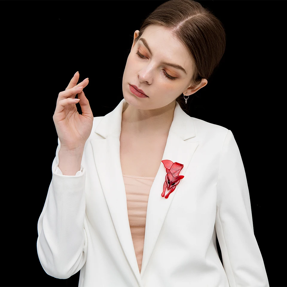 Funmor Red Acrylic Fox Women Brooches Backpack Shirt Decoration Handmade Acetate Fiber Animal Pin Environmental Brooch Corsage