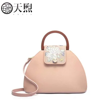 

Pmsix Dermal bag woman 2019 new embroidery crossbody bag fashion mini national wind hand shoulder bag