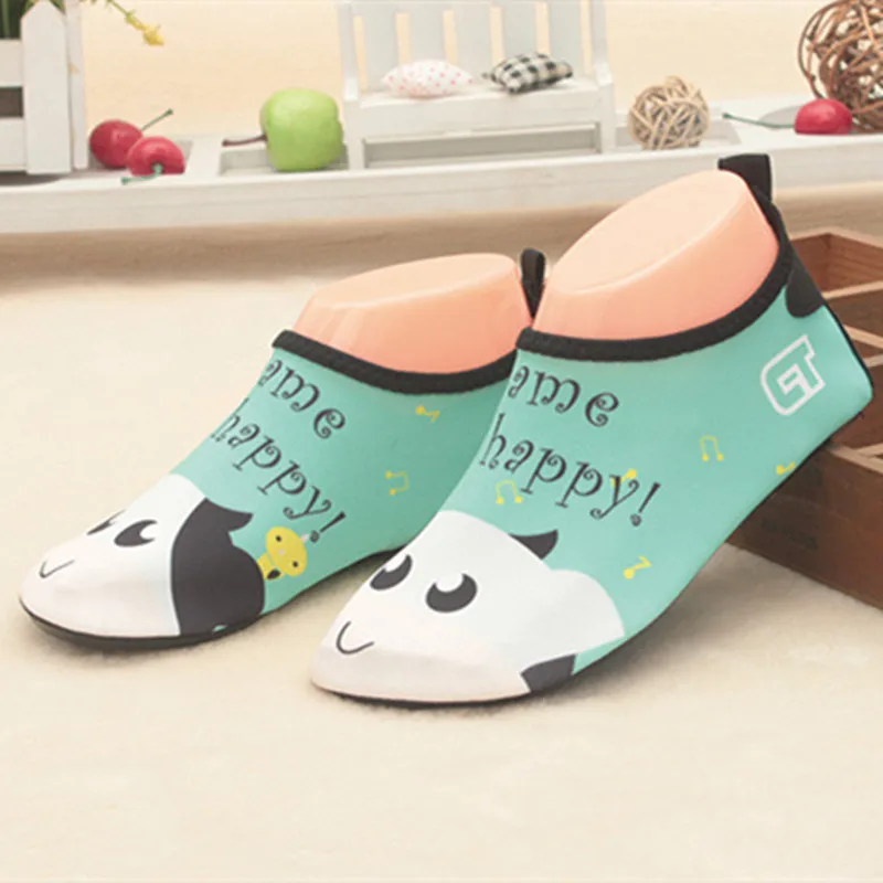 11-23 cm القدم الاطفال الشاطئ السباحة جوارب الغوص الطفل لينة وحيد داخلي الجلد أحذية أكوا الأطفال الرياضية شاطىء البحر المنبع رياضية 11-23 cm القدم الاطفال الشاطئ السباحة جوارب الغوص الطفل لينة وحيد داخلي الجلد أحذية أكوا الأطفال الرياضية شاطىء البحر المنبع رياضية