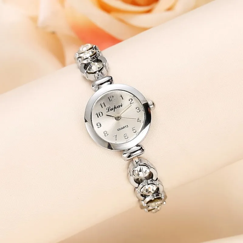 Lvpai Womens Watches Fashion Silver Ladies Watch Women Luxury Rhinestone Bracelet Wrist Clock Montre Femme huismerk kopen in de aanbieding Lvpai Womens Watches Fashion Silver Ladies Watch Women Luxury Rhinestone Bracelet Wrist Clock Montre Femme huismerk kopen in de aanbieding