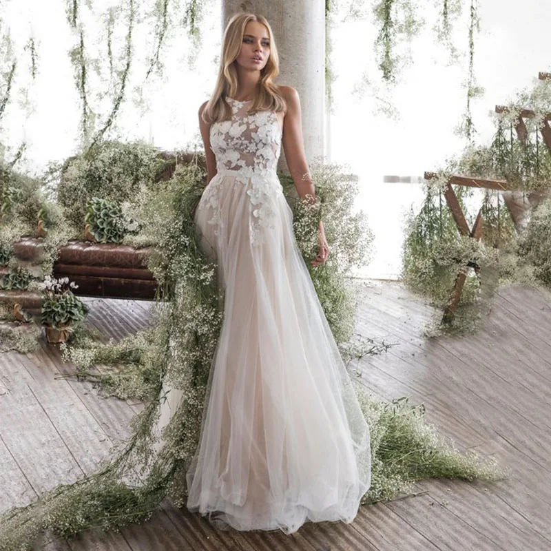 

Spaghetti Straps Scoop Wedding Dress Sleeveless 3D Flower Lace Appliques Backless A Line Tulle Illusion Bridal Gown with Train