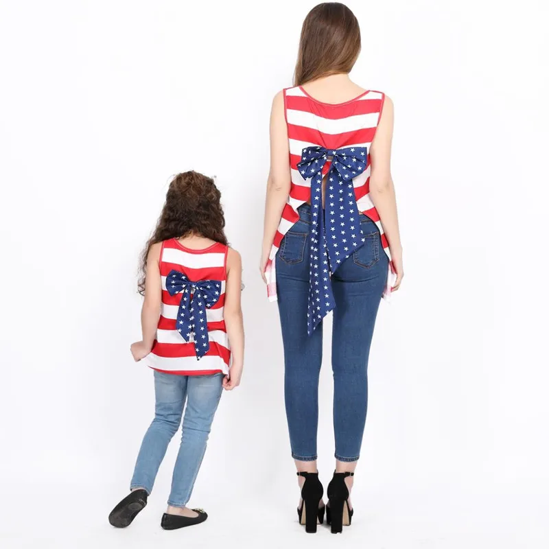 

2019 Spring and Summer White Red Stripe Mother Daughter Shirts Big Bowknot on The Back Sleeveless Top Tees Parent-child Outfit