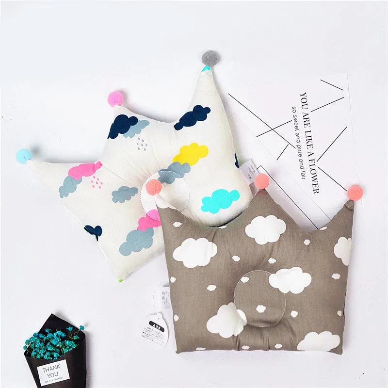 

Crown Shaped Comfortable Baby Pillow Preventing Infants Flat Head Pillows Suitable For Baby 0-1T