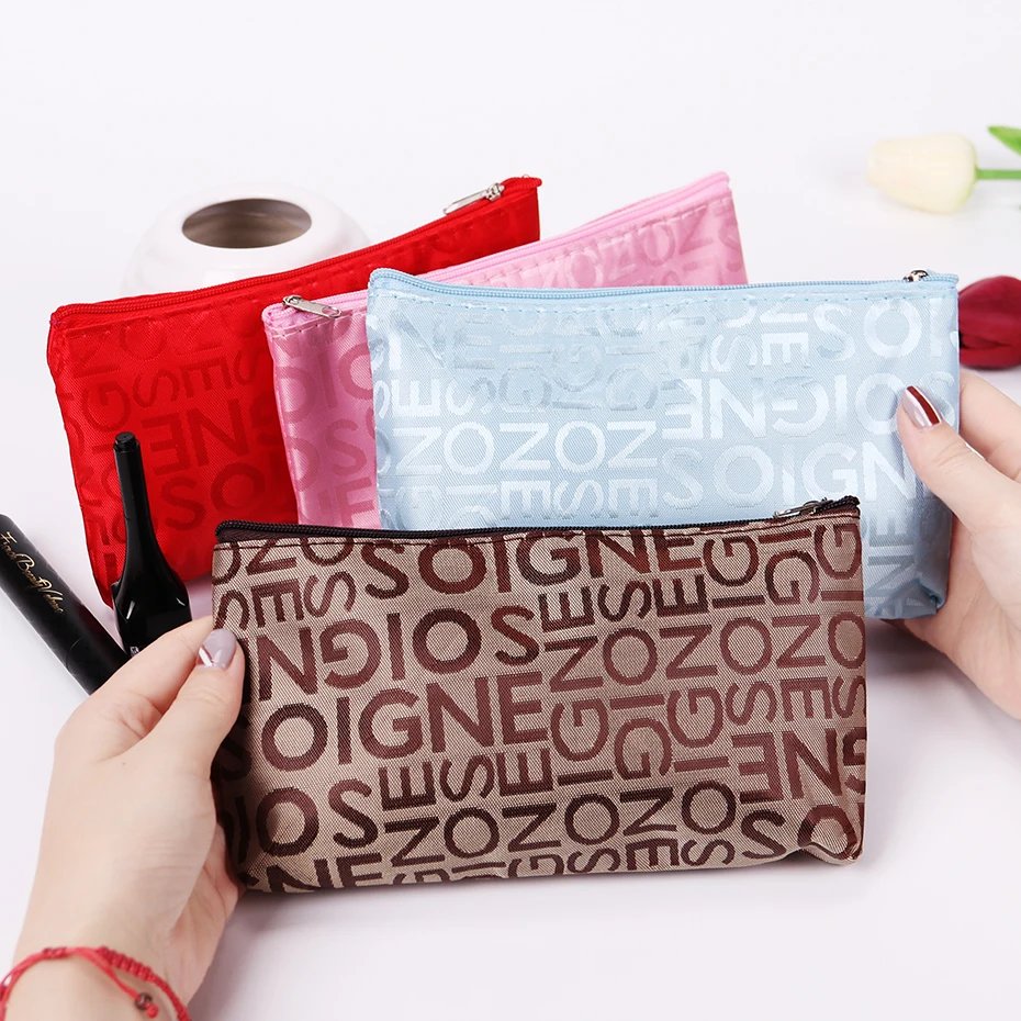 

1PC Women Portable Cosmetic Bag Fashion Beauty Zipper Travel Make Up Bag Letter Makeup Case Pouch Toiletry Organizer Holder
