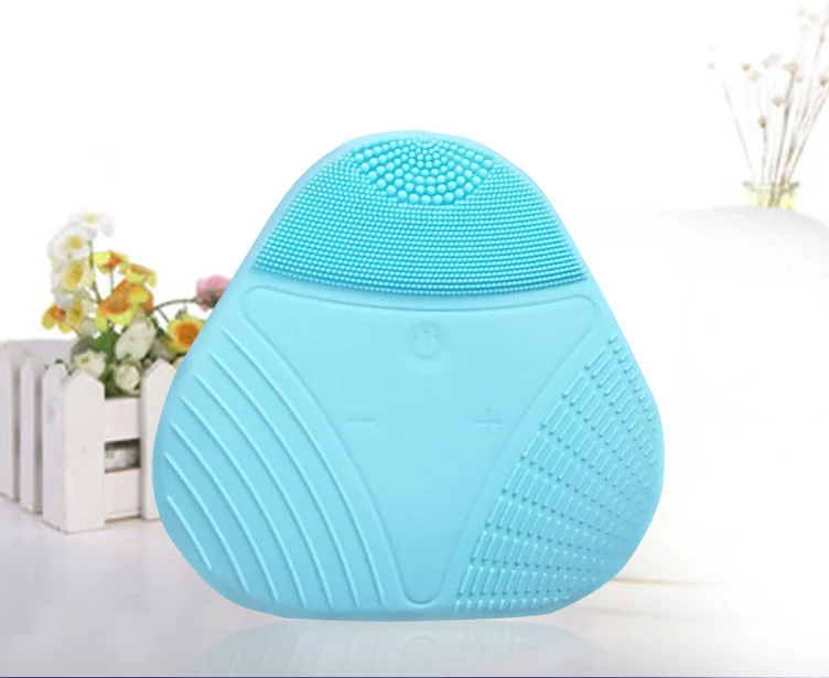 Facial cleansing Brush 1