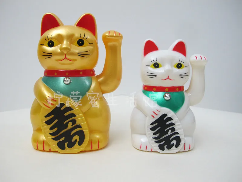 

1 PC Creative Lucky Cat Gold/White Plastic Waving Paw Swing Home Shop Decor Opening Ornament