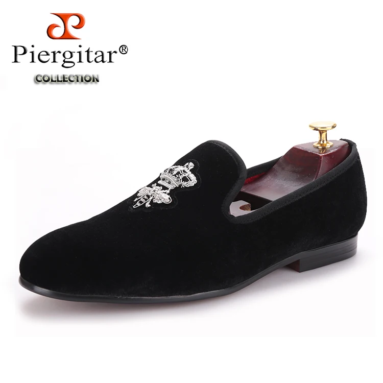 Piergitar/мужские бархатные туфли с вышивкой пчелы из индийского шелка Модные мужские лоферы, свадебные и вечерние мужские туфли мужская обувь на плоской подошве, размеры США 4-17 - Цвет: Серебристый