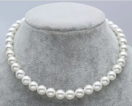 

New JAPANESE AKOYA PEARL NECKLACE 8-9mm White 17.5 AAAA+ WW BB