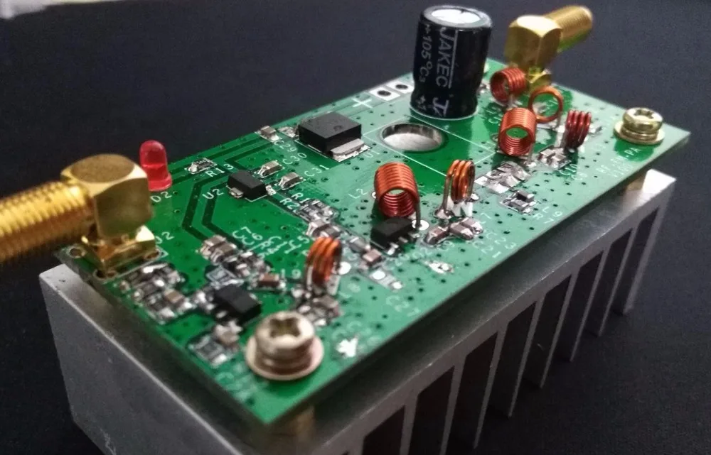 New 7W FM Power Amplefier HF Amplifier Board 65-110MHz Input 1mW With Heat Sink