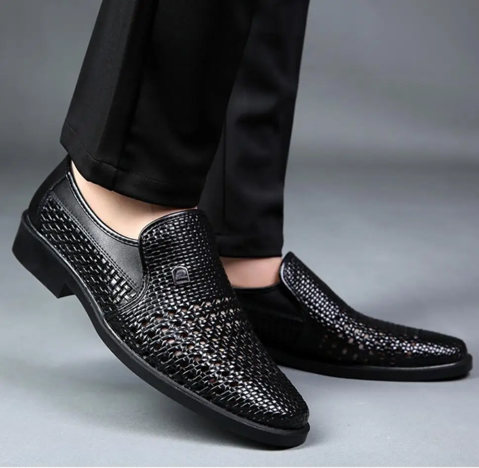 Летние мужские сандалии из натуральной кожи; дышащие сандалии для мужчин среднего возраста; Открытая деловая офисная обувь; мужские кожаные сандалии