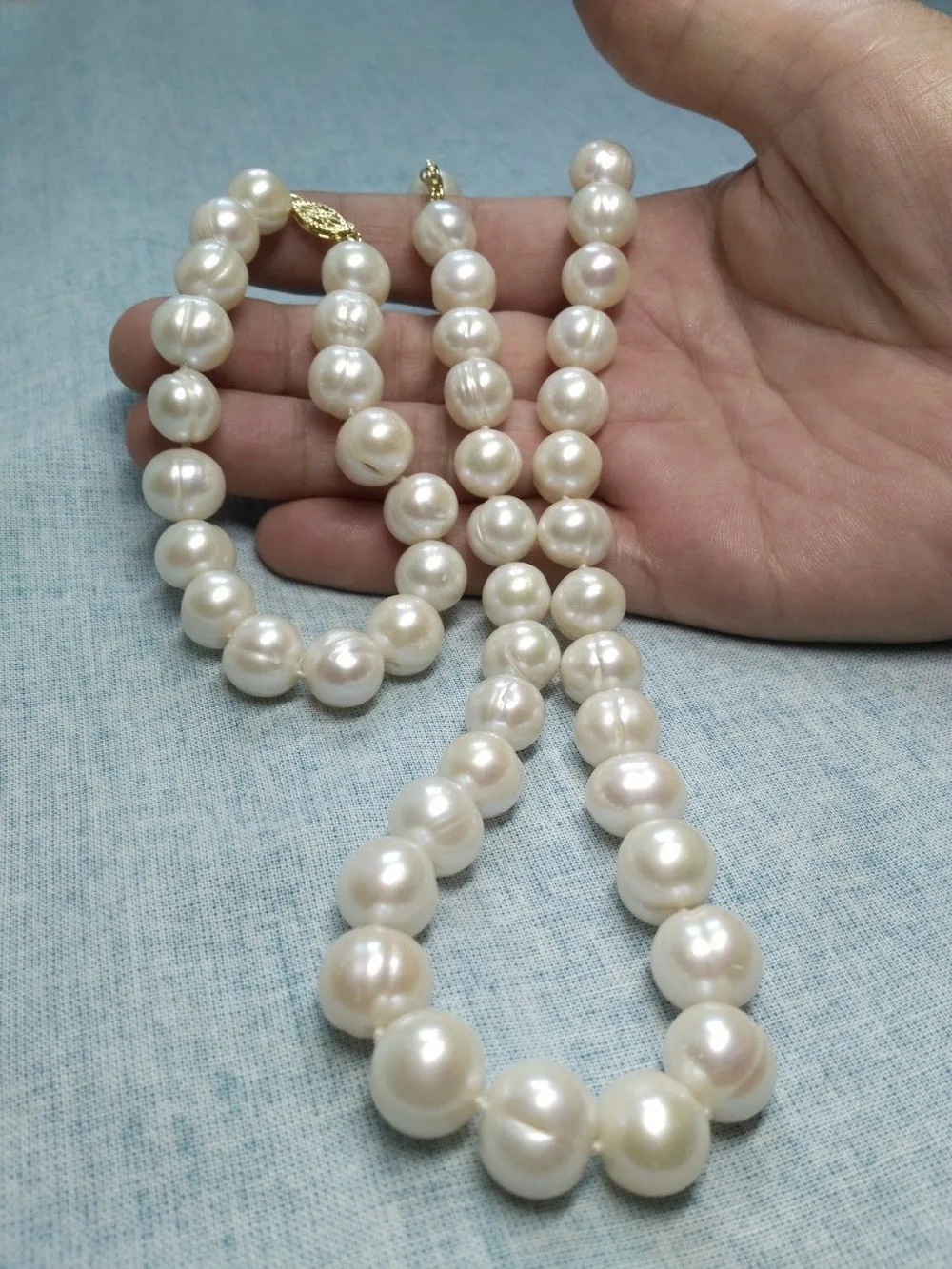 

Free Shipping >>>>>HUGE NATURAL AAA 11-13MM SOUTH SEA WHITE PEARL NECKLACE + BRACELET14K GOLD CLASP