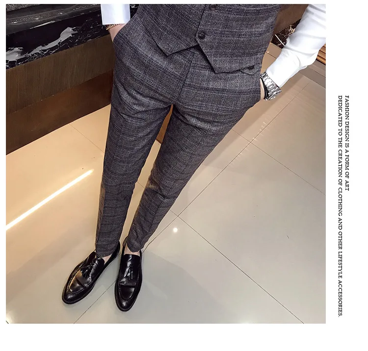 Men's plaid suit