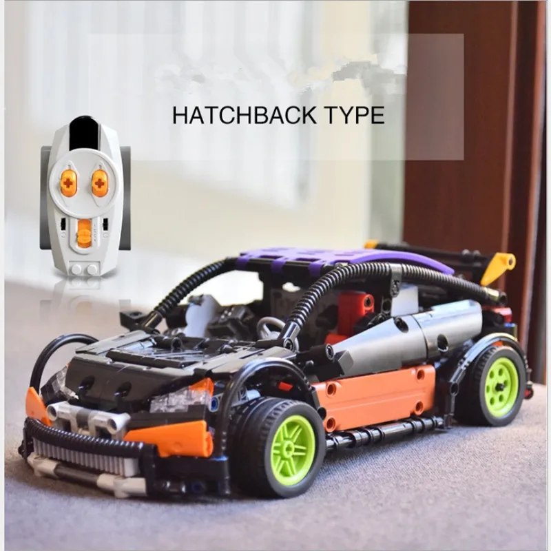 

640pcs Technic Series Hatchback Type RC Car MOC-6604 Building Block Children Remote Control Car Legoing Educational Brick